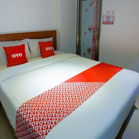 OYO 3109 Point Inn Jakarta Extérieur photo