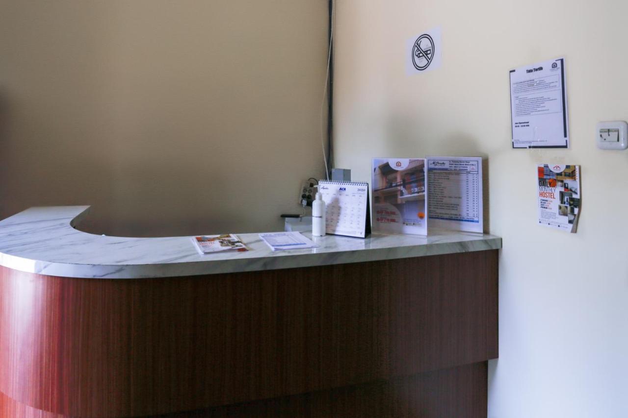 OYO 3109 Point Inn Jakarta Extérieur photo