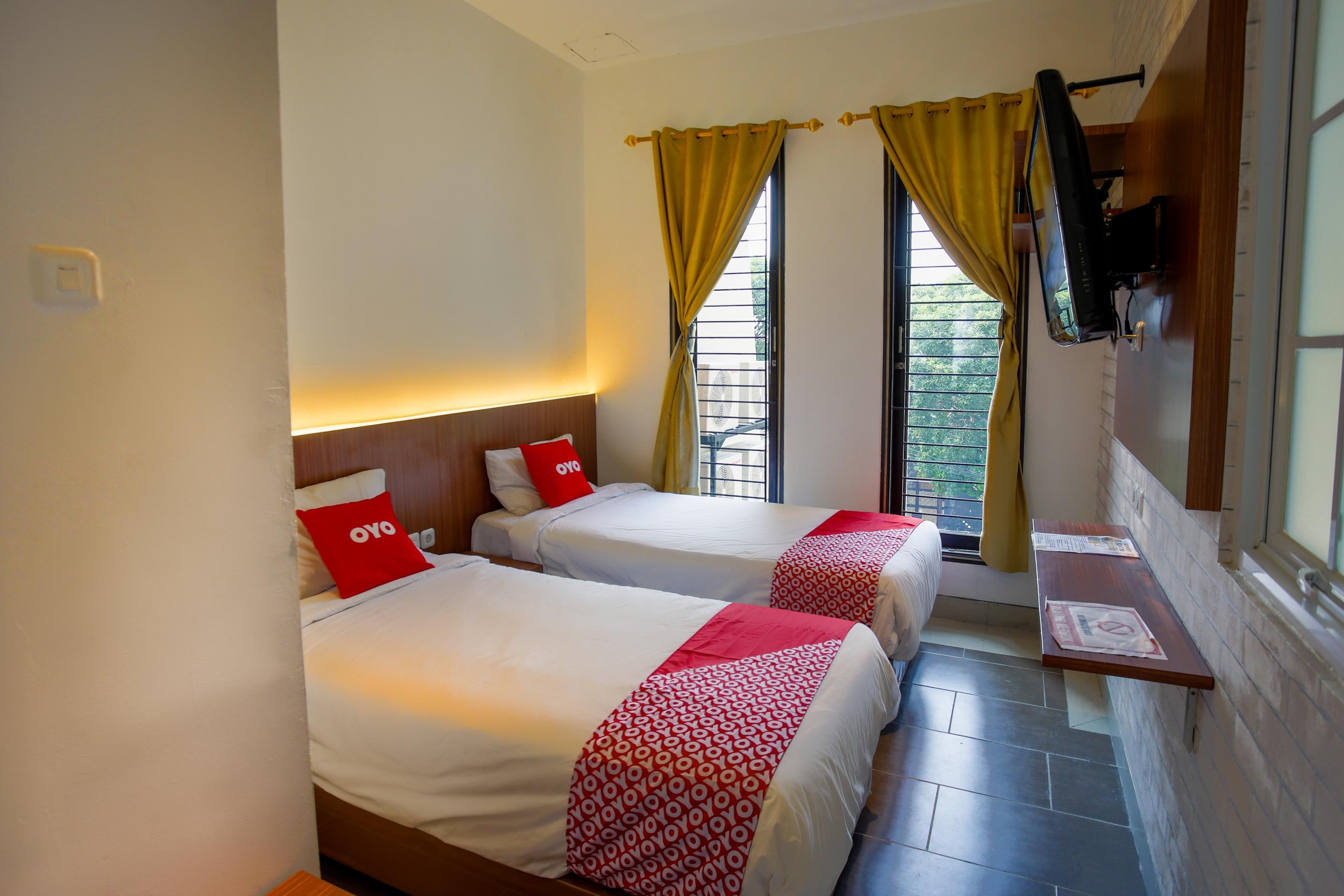 OYO 3109 Point Inn Jakarta Extérieur photo