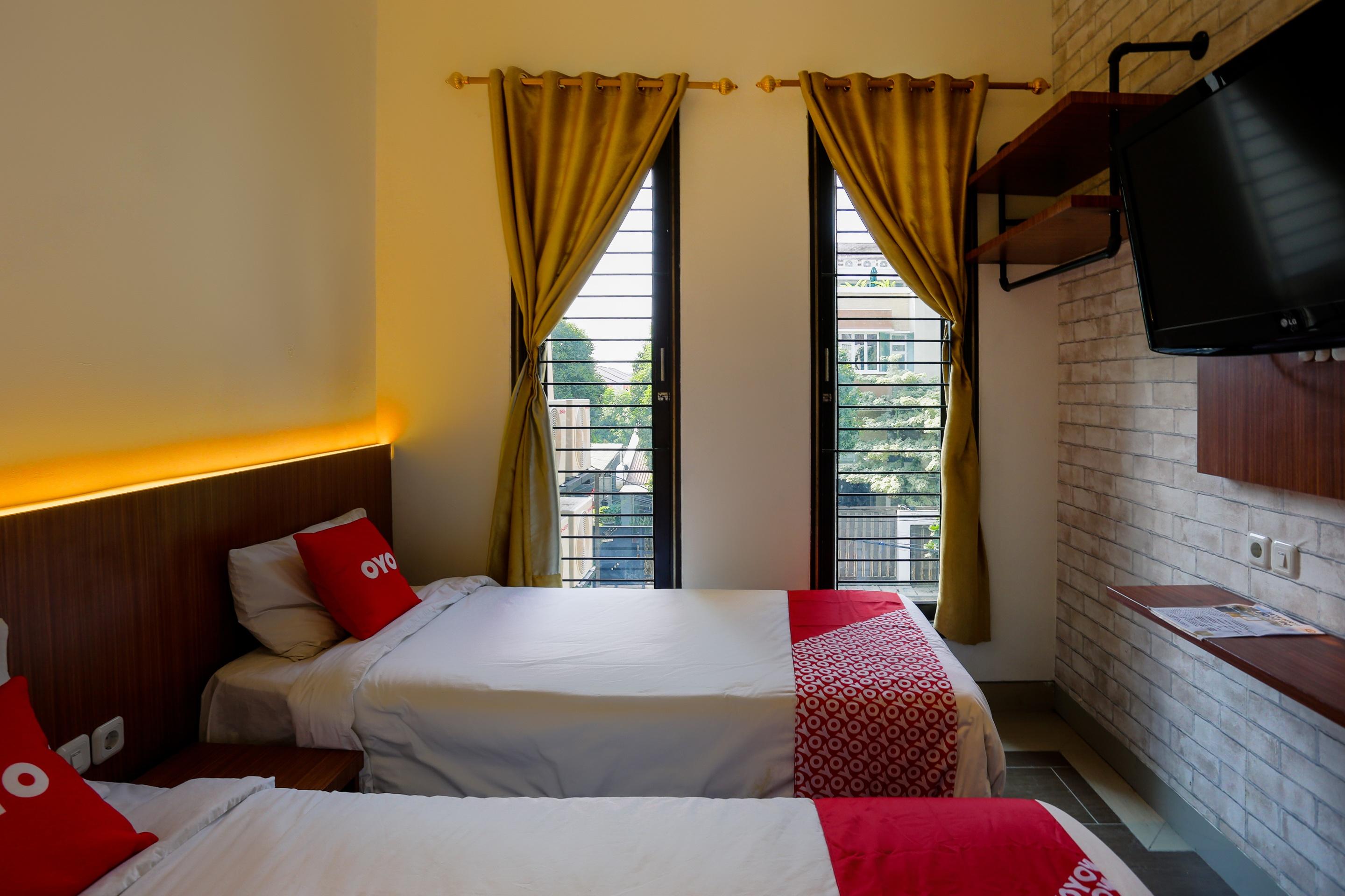OYO 3109 Point Inn Jakarta Extérieur photo